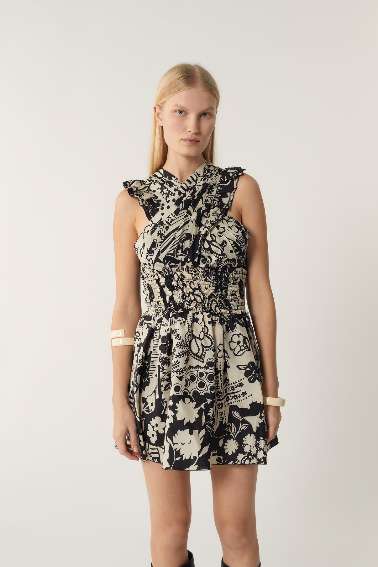 QUIERO BLACK DRESS vue 6